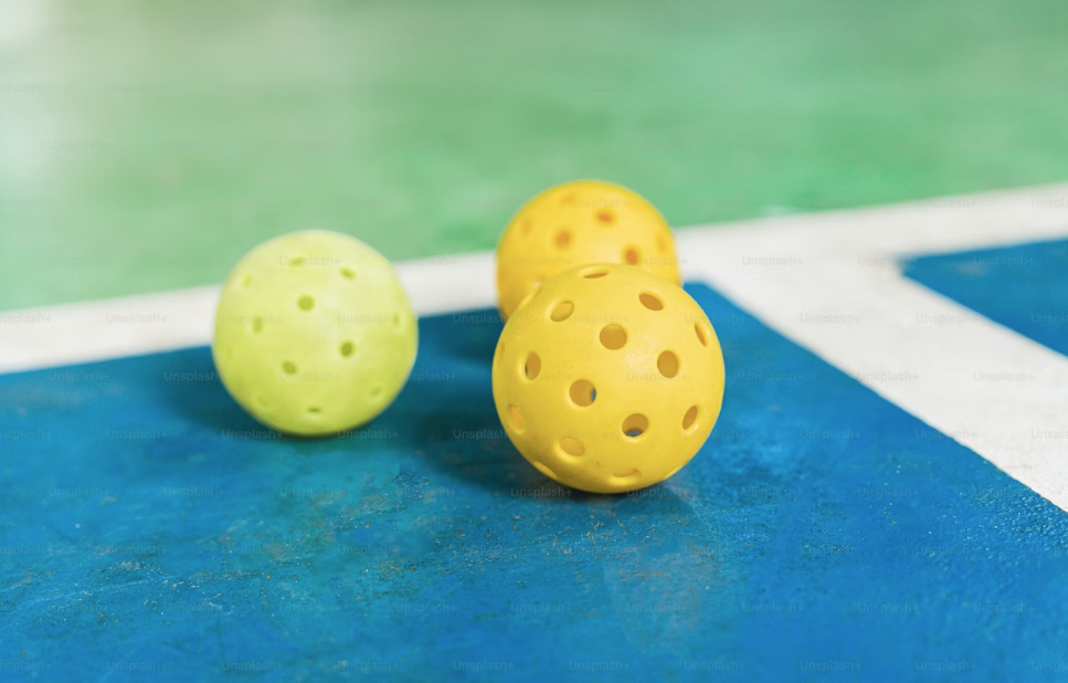 子供の頭脳を覚醒させる、戦略的ピックルボール『JOOLA PRIMO BALL』レビュー